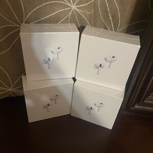 Apple AirPods Pro with Charging Case - White